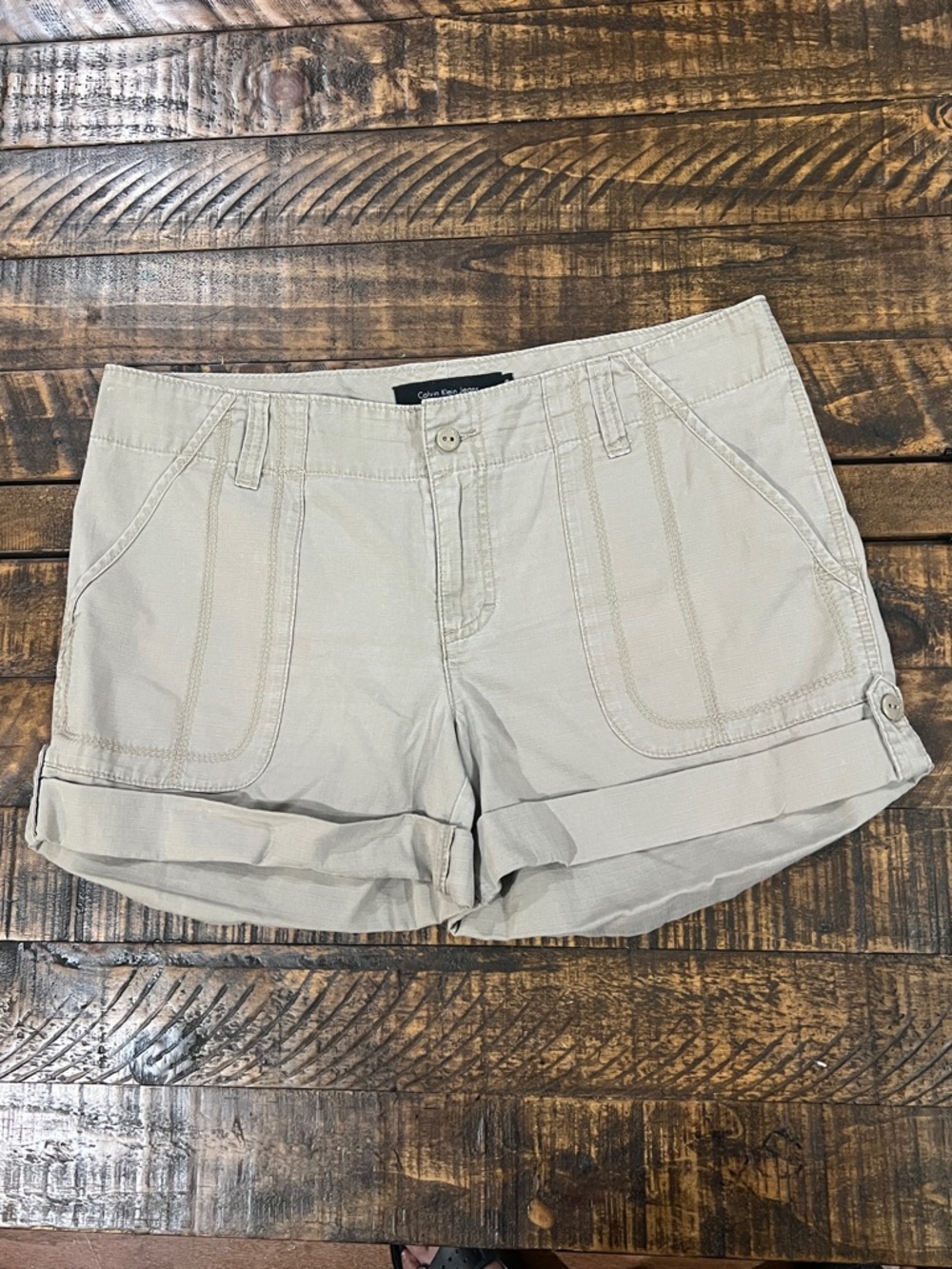 Calvin Klein Light Khaki Women's Casual Cuffed Shorts